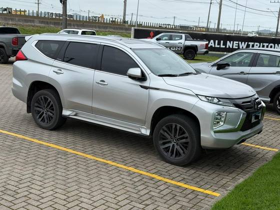 MITSUBISHI PAJERO SPORT 2.4 16V MIVEC TURBO DIESEL LEGEND AWD AUTOMÁTICO MITSUBISHI PAJERO SPORT 2.4 16V MIVEC TURBO DIESEL LEGEND AWD AUTOMÁTICO